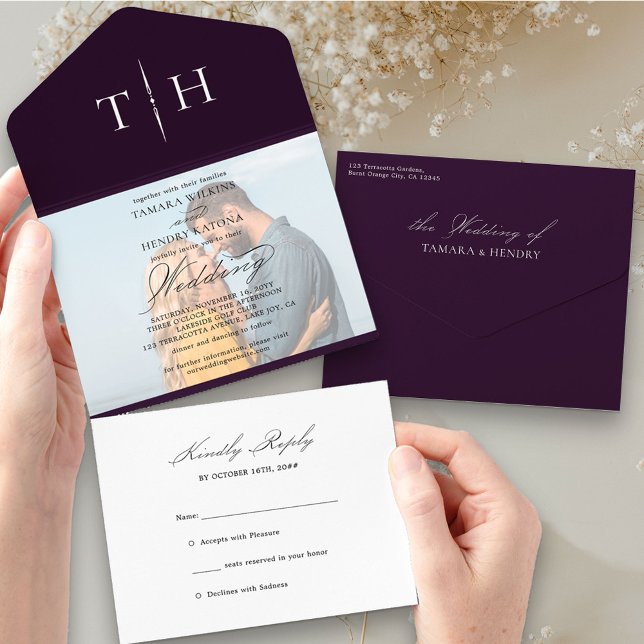 Casamento RSVP Roxo de Foto em Caligrafia Simples (Criador carregado)