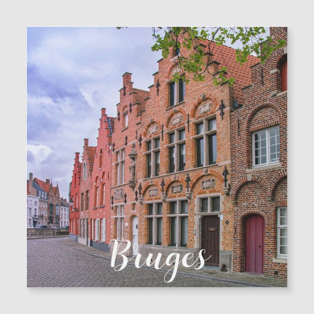 Casas medievais de tijolos coloridos em Bruges, Bé (Frente)