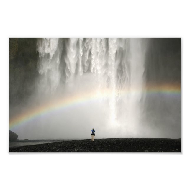 Cascata na Islândia com uma foto arco-íris (Frente)