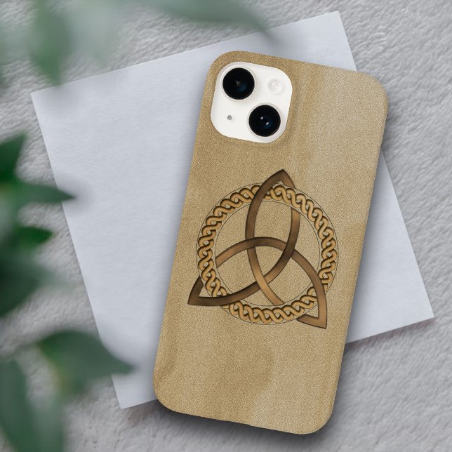 Caso Celtic Triquetra Trinity Knot iPhone 14 (Criador carregado)