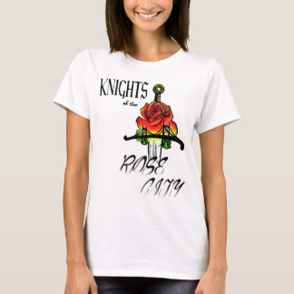 Cavaleiros do t-shirt das mulheres da cidade do