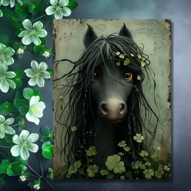 Cavalo bonito e Rua de Shamrocks. Cartão de Dia de (Front - Cute Horse and Shamrocks St. Patrick's Day Card)