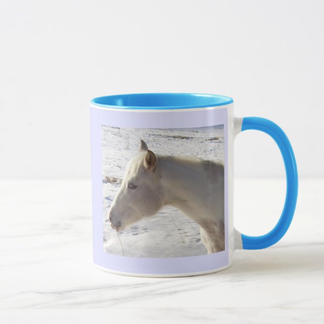 Cavalo Branco na caneca de neve (Direita)
