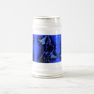Cavalo Correndo Na Caneca de cerveja Azul De Cerve