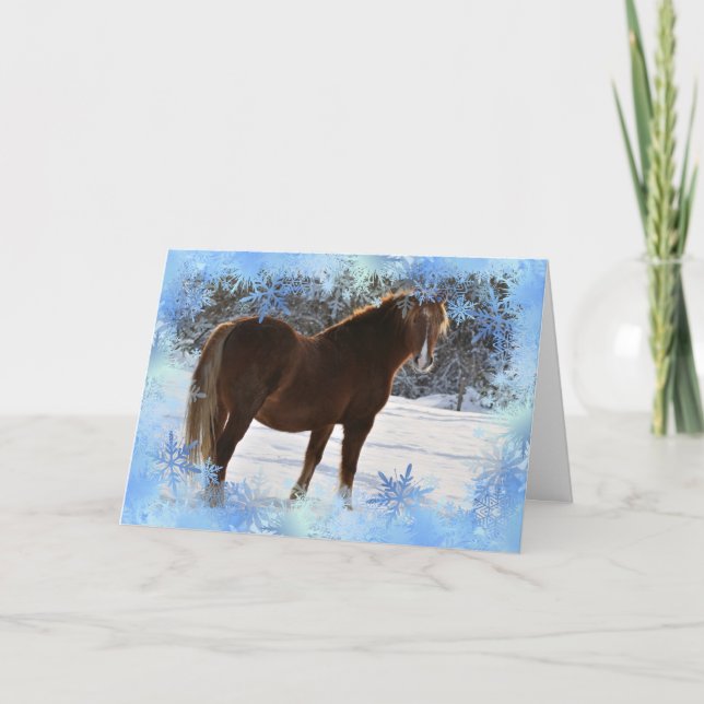 Cavalo no cartão de Natal da neve (Frente)