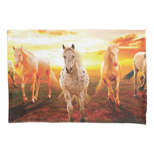 Cavalos no travesseiro decorativo solar (Frente-Esquerda)