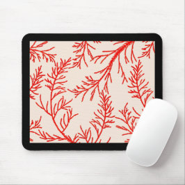 Cedar sai em um mouse Pad