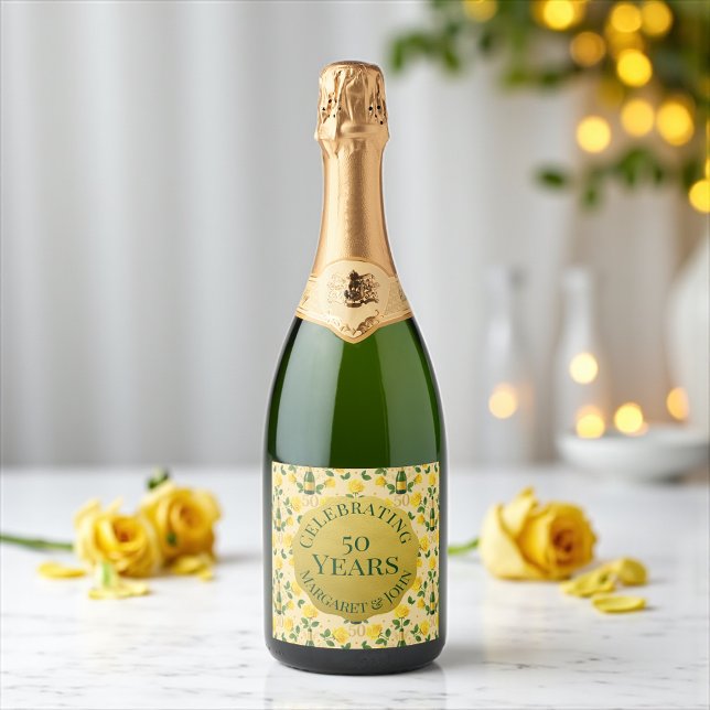 Celebração do ouro 50º aniversário (Golden 50th anniversary champagne label with yellow roses and elegant script)
