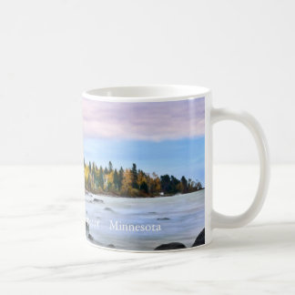 Celeiro vermelho o Lago Superior, caneca do