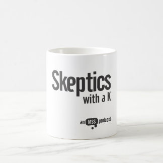 Cépticos com uma caneca de K