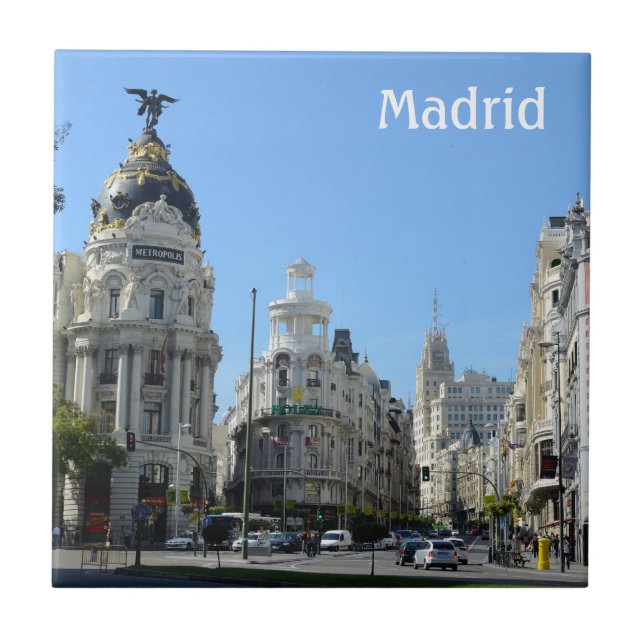 Cerâmica Alcala e Gran através da rua, azulejo de Madrid (Frente)