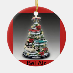 Cerâmica Árvore de Natal do Bel Air em um ornamento do