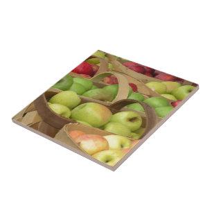 Cerâmica Cestas de Apple no azulejo do mercado