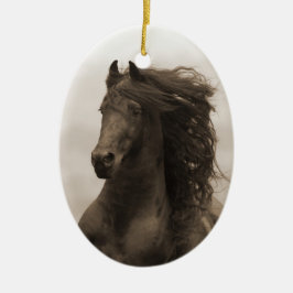 Cerâmica Frísia Executa Ornamento de Feriado de Cavalo