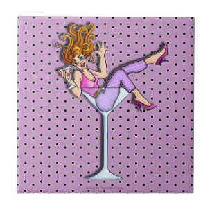 Cerâmica Menina Pin-Acima em um azulejo (vermelho) de vidro