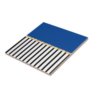 Cerâmica Preto E Branco Com Pop De Azulejo Azul