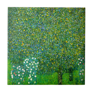Cerâmica Rosas de Gustavo Klimt sob o azulejo da árvore de