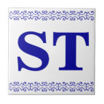 Cerâmica Sinal de Azulejo Personalizado<br><div class="desc">Azulejo Carta Vitoriano - Azul em branco com borda de uma impressora. Faça azulejos. Duas letras.</div>