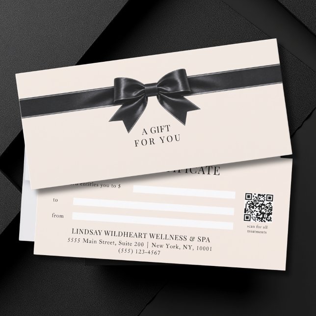 Certificado de Presente com Código QR em Bege Eleg (Elegant Beige Black Bow QR Code Gift Certificate)