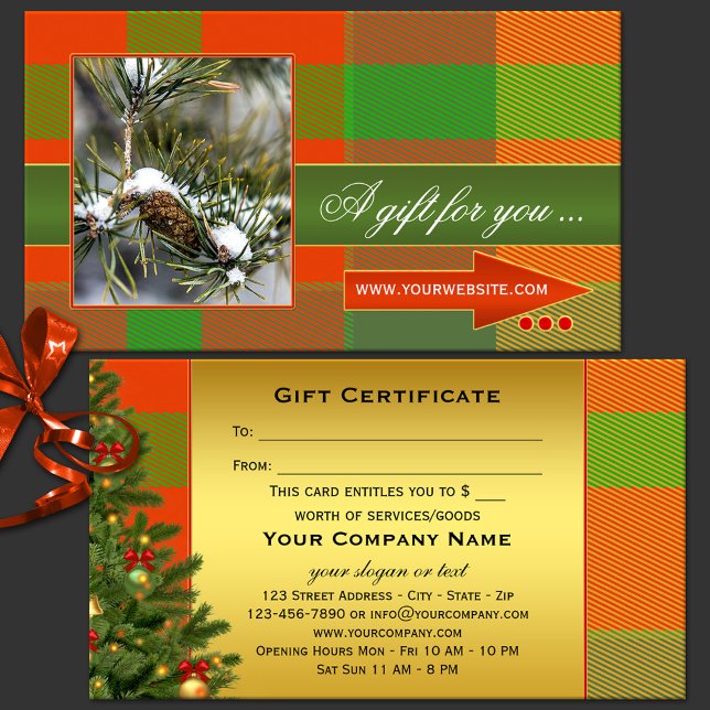 Certificado de Presente de Natal para Xadrez de Fo (Classic green red plaid business card size Christmas  gift certificate showing your photo with gold)