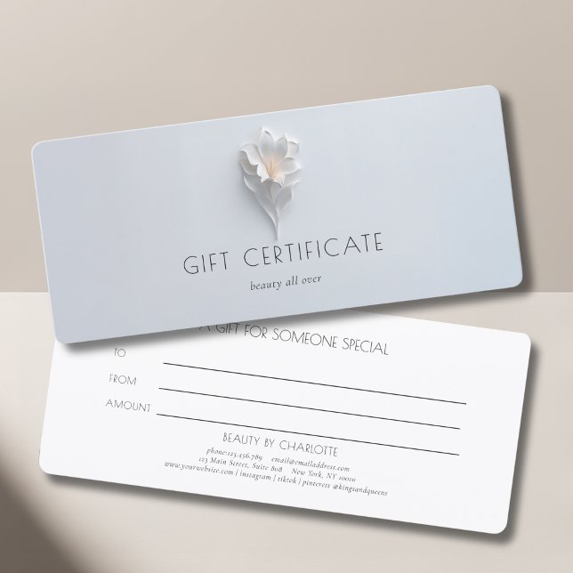 Certificados de Presente de Salão Branco Floral Mi (Elegant Minimalist Floral White Blue QR Code Square Business Card)