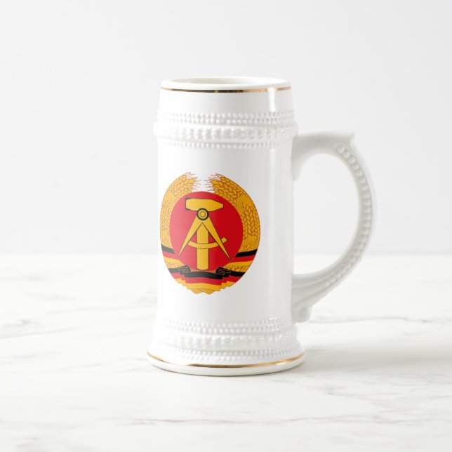 Cerveja Caneca da brasão de East Germany (Direita)