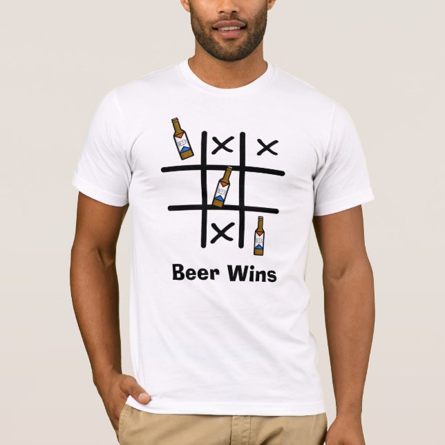 Cerveja Engraçada Ganha Tic Tac Toe T-Shirt (Frente)