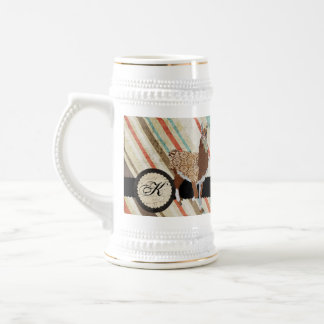 Cerveja O vintage do monograma do lama listra a caneca de
