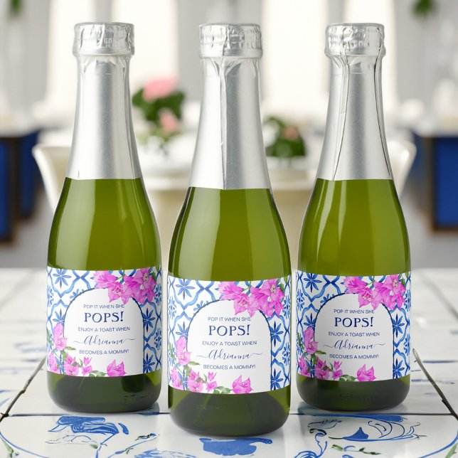 Chá de fraldas favorece azulejos azuis bougainvill (Baby shower favors blue tiles bougainvilleas personalized  sparkling wine label pop it when she pops)