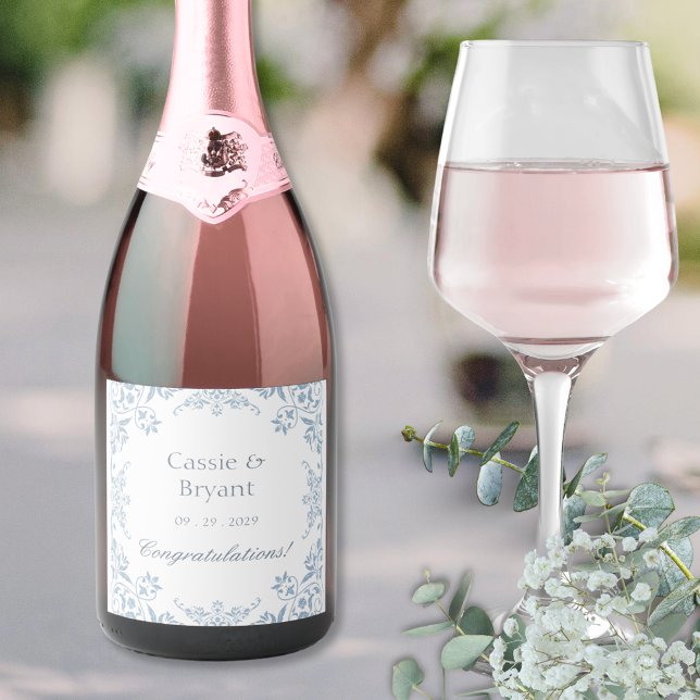 Champanhe de Casamento de Na moda Azul e Branco El (elegant blue and white labels for champage bottles with bride and groom name date and congratulation)