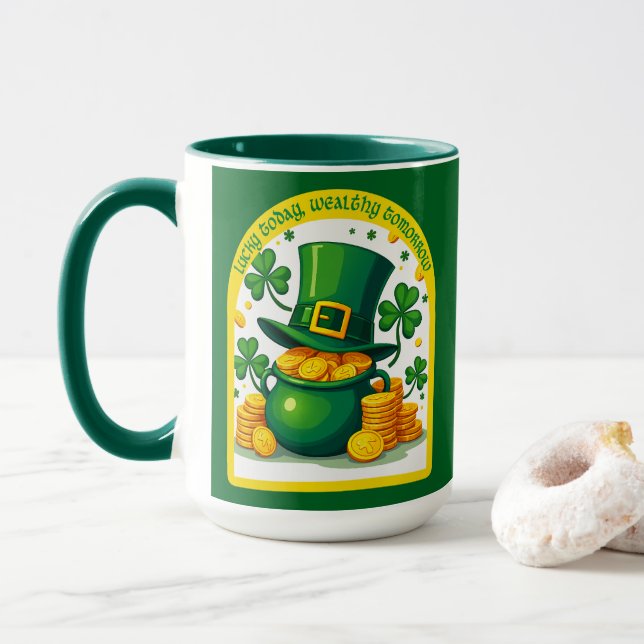 Chasing Luck Catching Cash St Patrick’s - caneca (Com Donut)