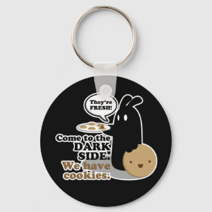 Chaveiro 2 1/4" vindo ao lado escuro. Corrente chave -