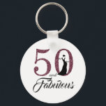 Chaveiro 50 e Festa de aniversário fabulosa<br><div class="desc">Celebre fazer 50 anos com este elegante design de 50 anos. 50 e fabuloso em brilho vermelho e preto e branco com silhueta dançante. Produtos correspondentes e outras cores estão disponíveis em nosso compro. Solicitações personalizadas são bem-vindas.</div>