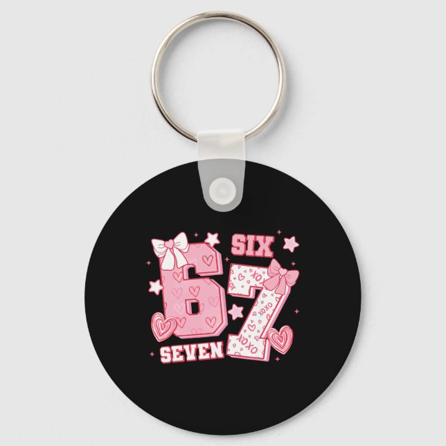 Chaveiro 67 Meme Six Seven 6 7 Dias dos Namorados  (Frente)