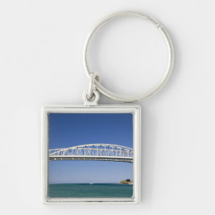 Chaveiro A Ponte Blue Water é uma ponte de vão duplo