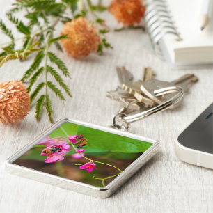 Chaveiro Abelhas Em Flores De Vinha De Coral