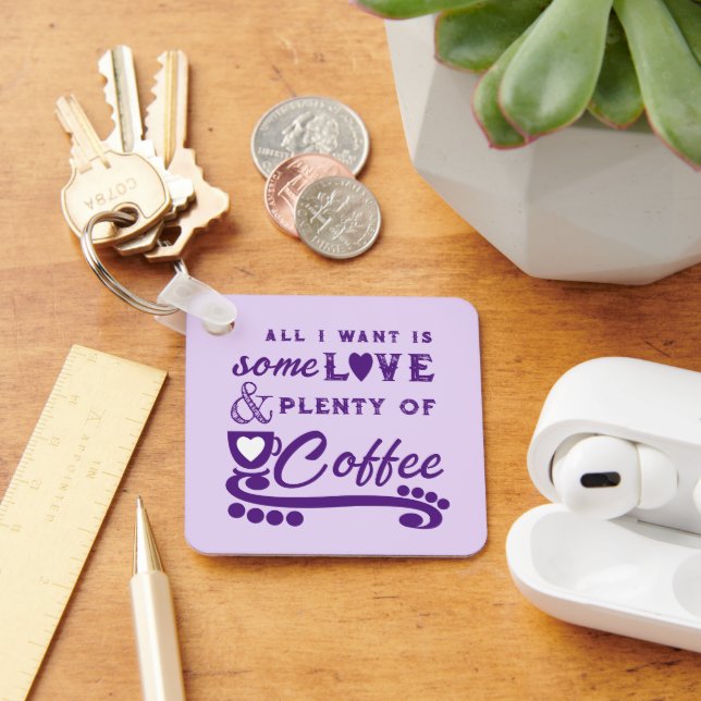 Chaveiro Amor e café adicionam iniciais roxo (Mesa)