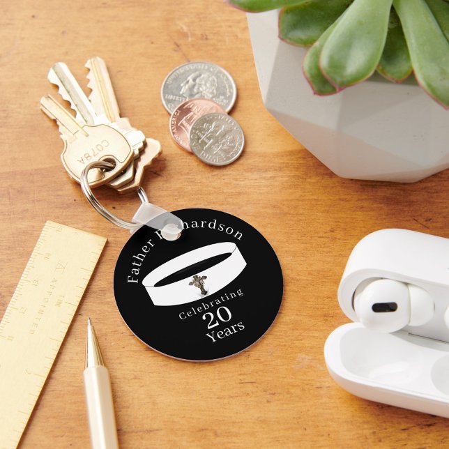 Chaveiro Aniversário da Ordem do Padre Católico (Criador carregado)