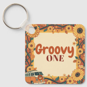 Chaveiro Aniversário de Leão Groovy Retro 70s Primeiro Aniv