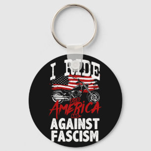 Chaveiro Anti-Trump Biker Resiste Contra Protesto Fascismo