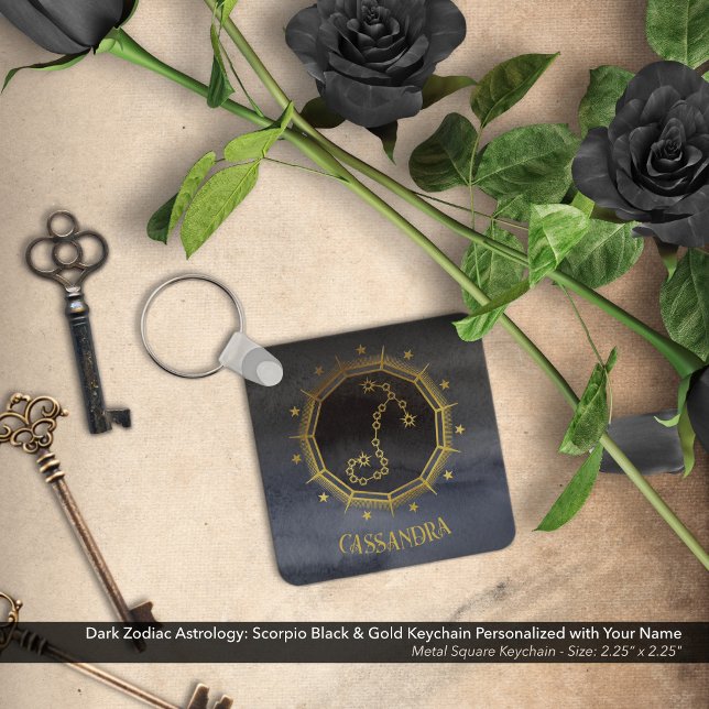 Chaveiro Astrologia Zodiaca Escorpião: Nome Dourado Escorpi (Dark Zodiac Astrology: Scorpio Black & Gold Keychain Personalized with Your Name)