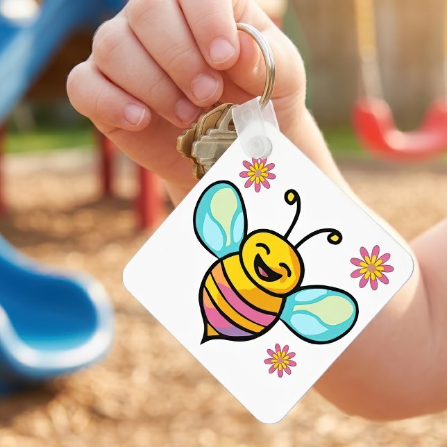 Chaveiro Bebê Abelha Kawaii Sorridente Feliz com Flores Fof (Happy Smiling Kawaii Baby Bee with Cute Flowers. Keychain)