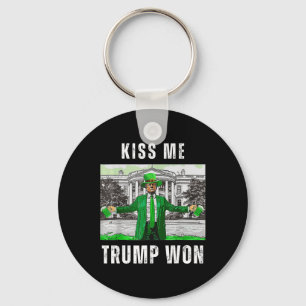 Chaveiro Beijo do Dia de São Patrício Republicano Me Trump