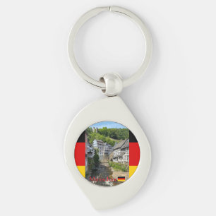 Chaveiro Bela aldeia alemã Monschau em viagem de verão