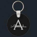 Chaveiro Black Silver Modern Script Girly Monographic Name<br><div class="desc">Chaveiros com nomes de Monograma Simples de Script Preto e Prateado (Cadeia-Chave). Isto faz o doce e perfeito aniversário de 16 anos,  casamento,  chá de panela,  aniversário,  chá de fraldas ou festa de solteira presente para alguém que ama luxo de luxo e estilos quíticos.</div>