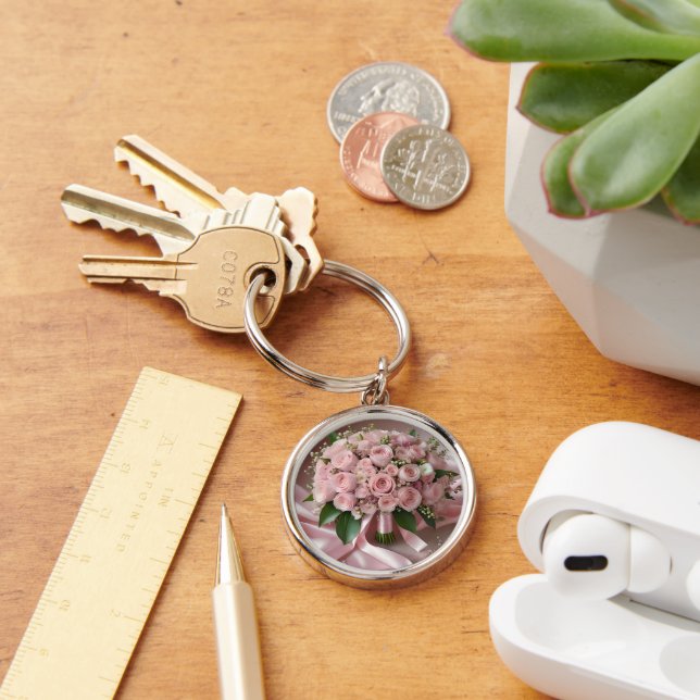 Chaveiro "Blush of Love: A Buquê do Romance Eterno" (Mesa)