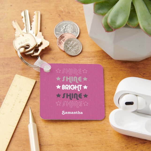 Chaveiro Brilho Rosa. Brilhante. Brilhante. Brilhante. Bril (Mesa)