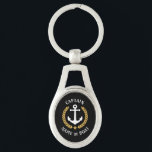 Chaveiro Capitão Boat Name Anchor Dourado Style Laurel Meta<br><div class="desc">Um chaveiro de metal personalizado com seu nome de barco, nome da família ou outro texto desejado e título do Capitão ou outra classificação, conforme necessário. Apresentando uma âncora náutica personalizada, folhas de louros de estilo ouro e emblema de estrela em fundo preto ou ajustando facilmente a cor primária para...</div>
