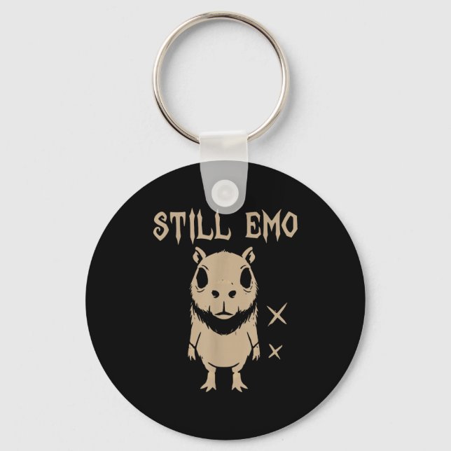 Chaveiro Capivara Emo Gótica Punk Ainda Emo (Frente)