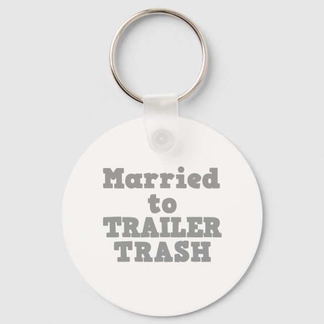 CHAVEIRO CASADO A UM TRAILER TRASH (Frente)